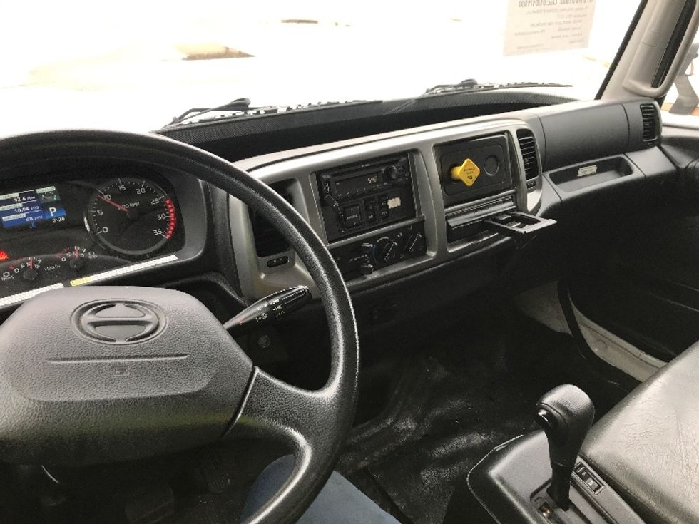 Medium Duty Box Truck-Light and Medium Duty Trucks-Hino-2018-268-Pell City-AL-156,902\n\t\tmiles-$ 55,000 - Image 18