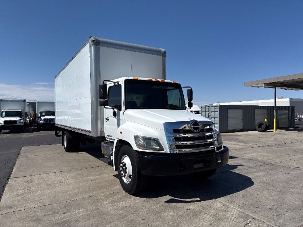 Medium Duty Box Truck-Light and Medium Duty Trucks-Hino-2018-268-Phoenix-AZ-244,779\n\t\tmiles-$ 35,250 - Image 1