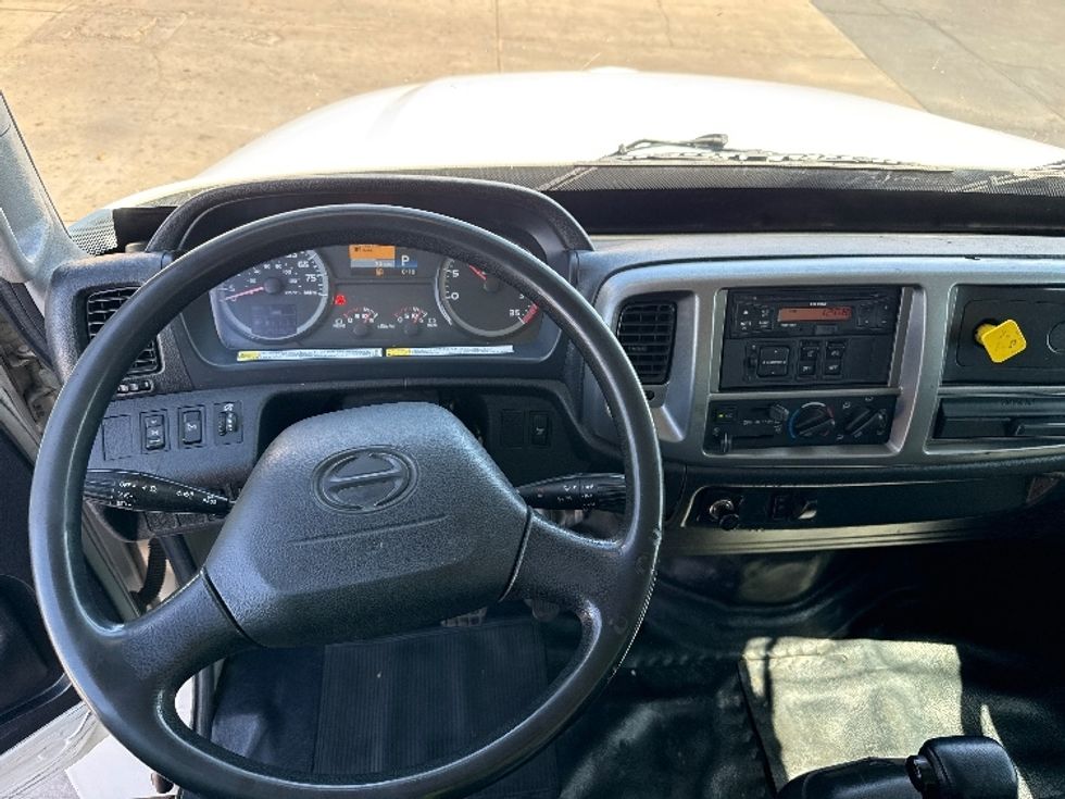 Medium Duty Box Truck-Light and Medium Duty Trucks-Hino-2018-268-Phoenix-AZ-244,779\n\t\tmiles-$ 35,250 - Image 17