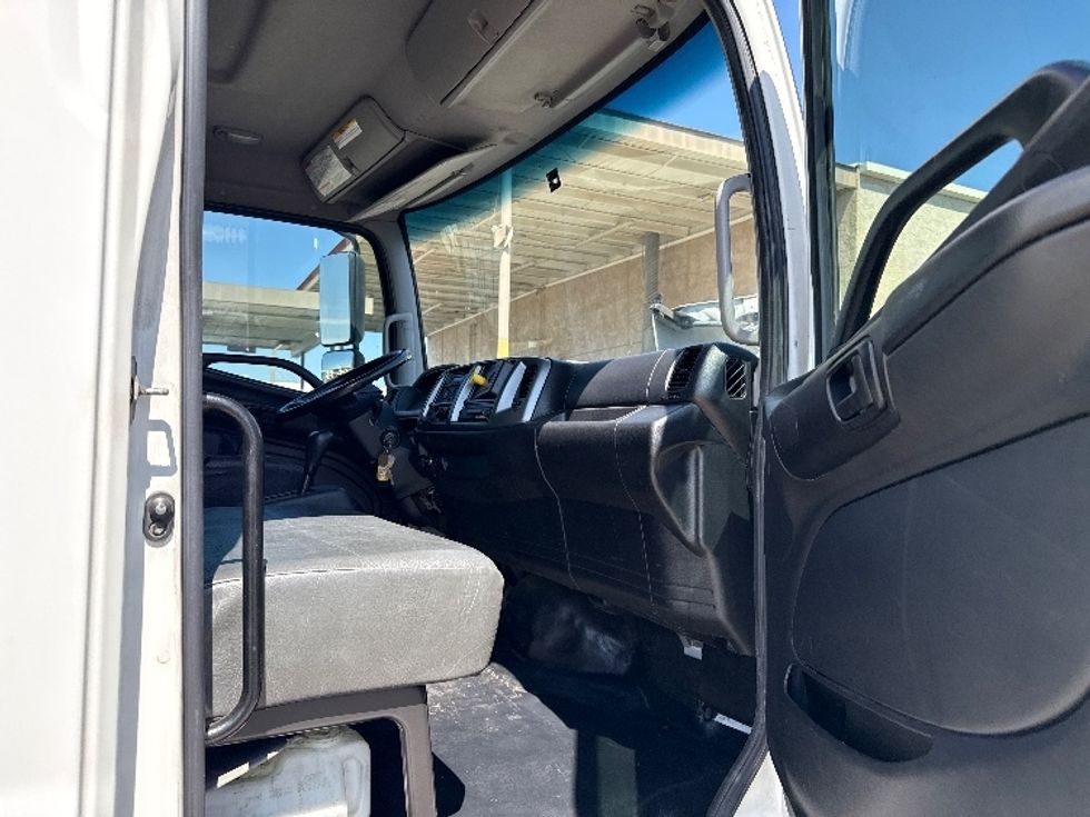 Medium Duty Box Truck-Light and Medium Duty Trucks-Hino-2018-268-Phoenix-AZ-244,779\n\t\tmiles-$ 35,250 - Image 19