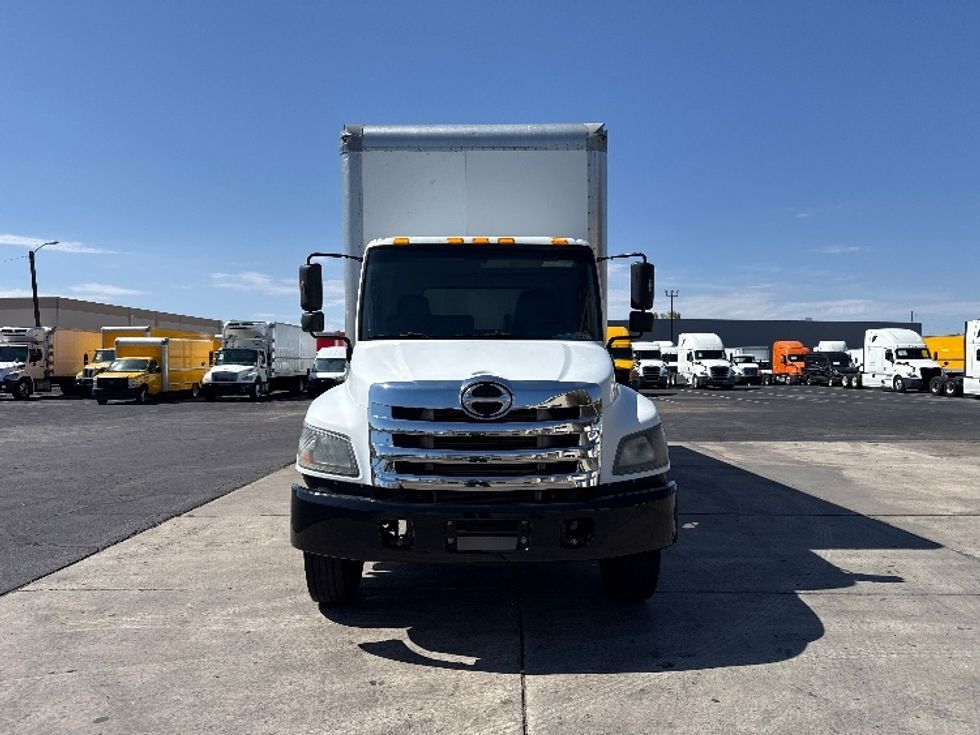 Medium Duty Box Truck-Light and Medium Duty Trucks-Hino-2018-268-Phoenix-AZ-244,779\n\t\tmiles-$ 35,250 - Image 2