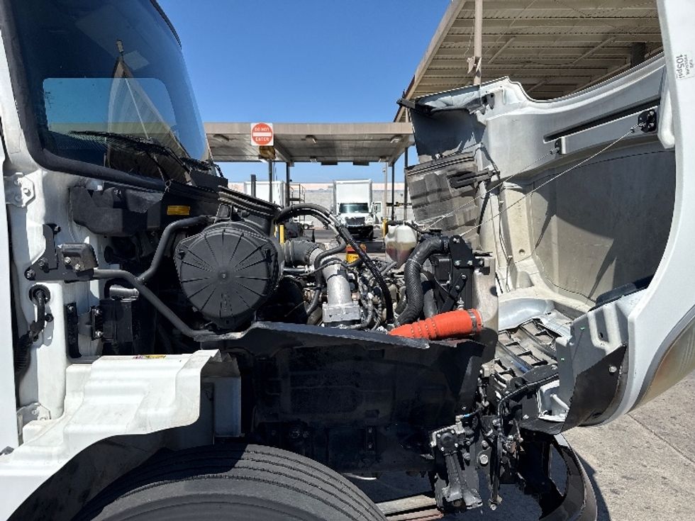 Medium Duty Box Truck-Light and Medium Duty Trucks-Hino-2018-268-Phoenix-AZ-244,779\n\t\tmiles-$ 35,250 - Image 22