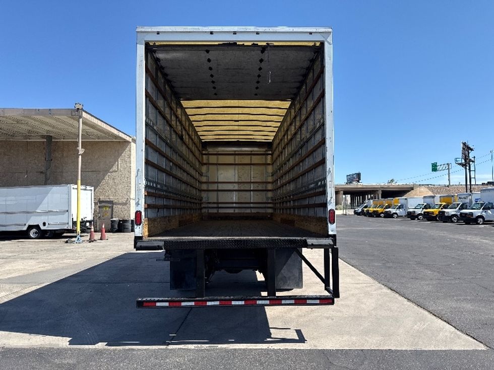Medium Duty Box Truck-Light and Medium Duty Trucks-Hino-2018-268-Phoenix-AZ-244,779\n\t\tmiles-$ 35,250 - Image 8