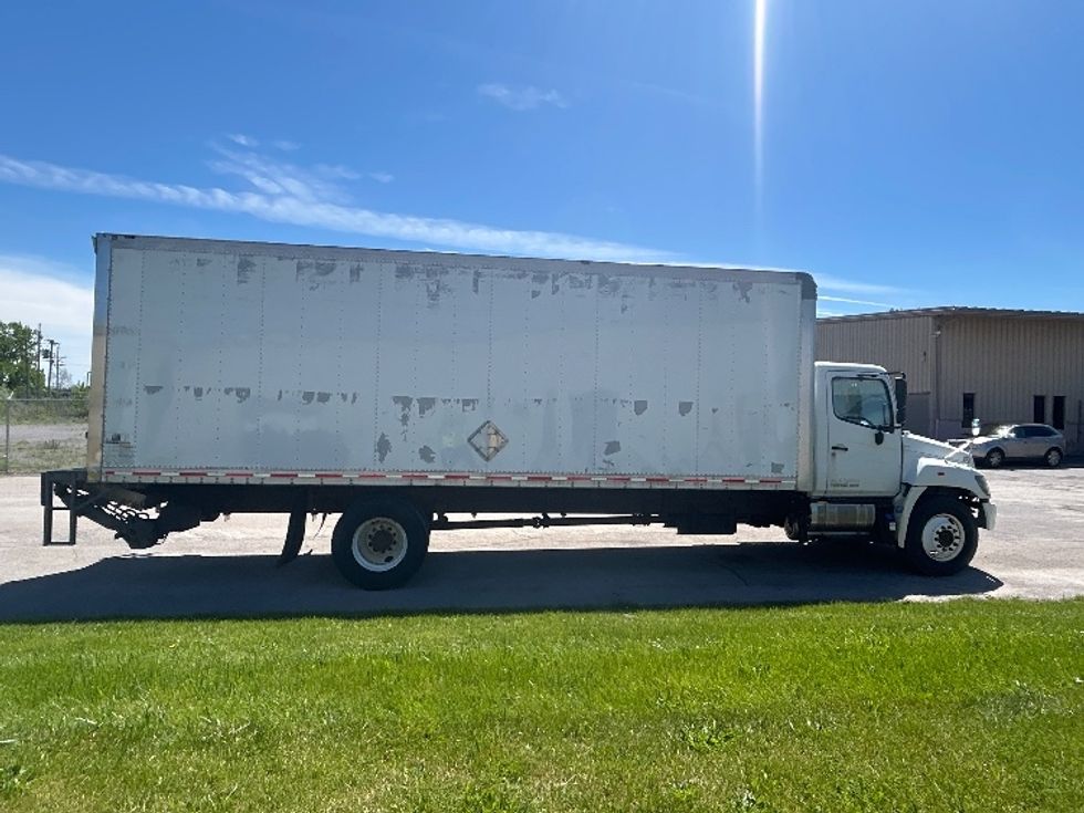 Medium Duty Box Truck-Light and Medium Duty Trucks-Hino-2018-268-Rochester-NY-243,851\n\t\tmiles-$ 30,750 - Image 14