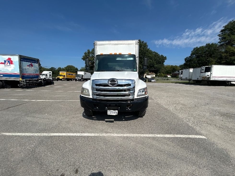Medium Duty Box Truck-Light and Medium Duty Trucks-Hino-2018-268-Sandston-VA-344,388\n\t\tmiles-$ 27,500 - Image 2
