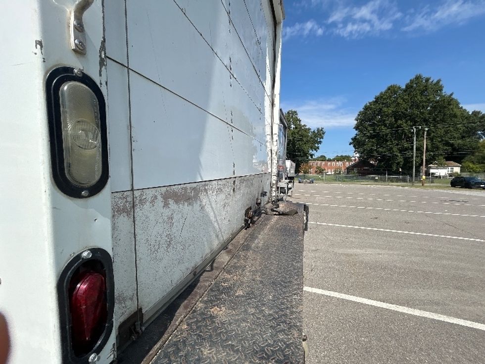 Medium Duty Box Truck-Light and Medium Duty Trucks-Hino-2018-268-Sandston-VA-344,388\n\t\tmiles-$ 27,500 - Image 32