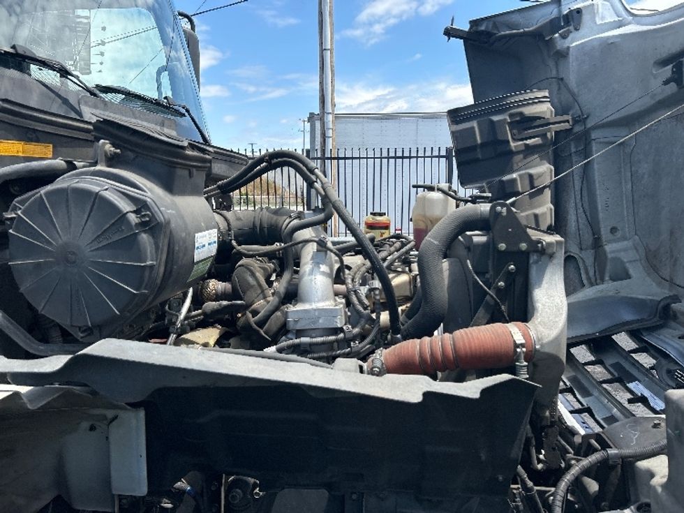Medium Duty Box Truck-Light and Medium Duty Trucks-Hino-2018-268-Torrance-CA-148,043\n\t\tmiles-$ 53,500 - Image 23