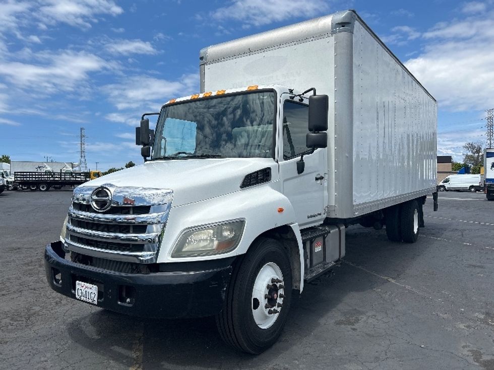 Medium Duty Box Truck-Light and Medium Duty Trucks-Hino-2018-268-Torrance-CA-148,043\n\t\tmiles-$ 53,500 - Image 3