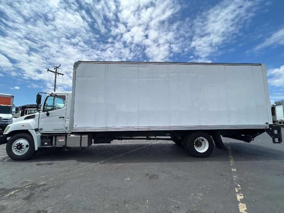 Medium Duty Box Truck-Light and Medium Duty Trucks-Hino-2018-268-Torrance-CA-148,043\n\t\tmiles-$ 53,500 - Image 4