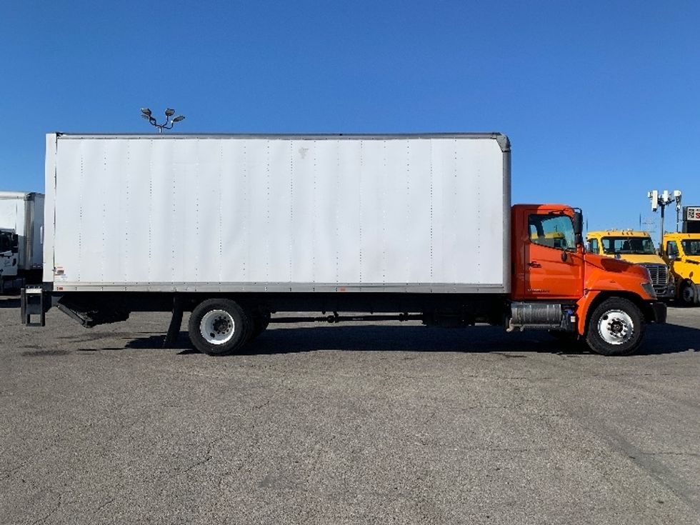 Medium Duty Box Truck-Light and Medium Duty Trucks-Hino-2018-268-Torrance-CA-183,904\n\t\tmiles-$ 48,500 - Image 15