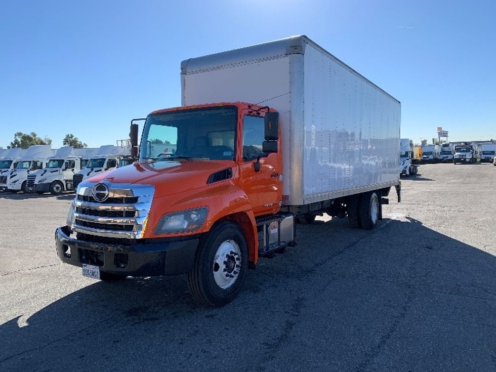 Medium Duty Box Truck-Light and Medium Duty Trucks-Hino-2018-268-Torrance-CA-183,904\n\t\tmiles-$ 48,500 - Image 3