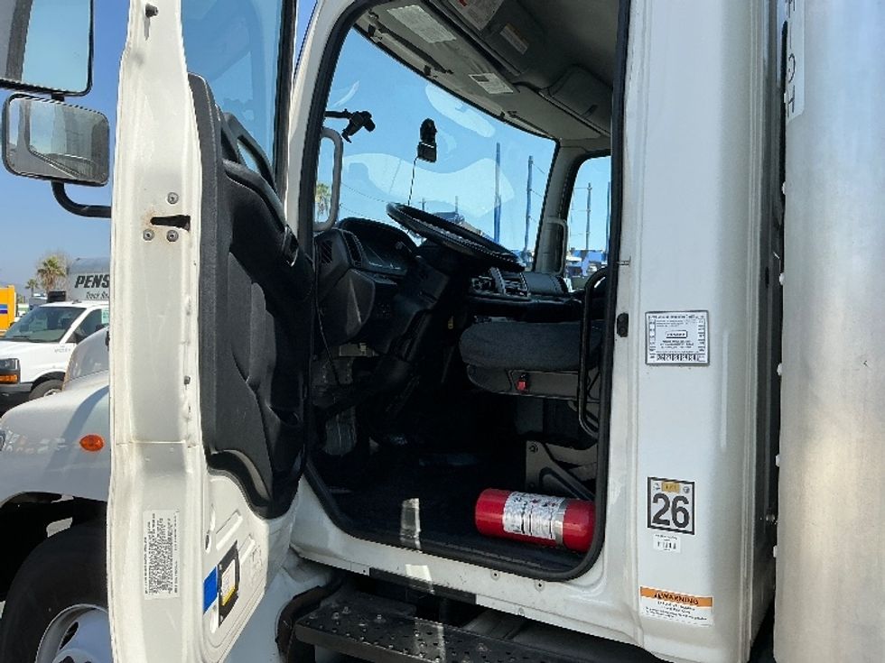 Medium Duty Box Truck-Light and Medium Duty Trucks-Hino-2018-268-Torrance-CA-212,893\n\t\tmiles-$ 49,500 - Image 16
