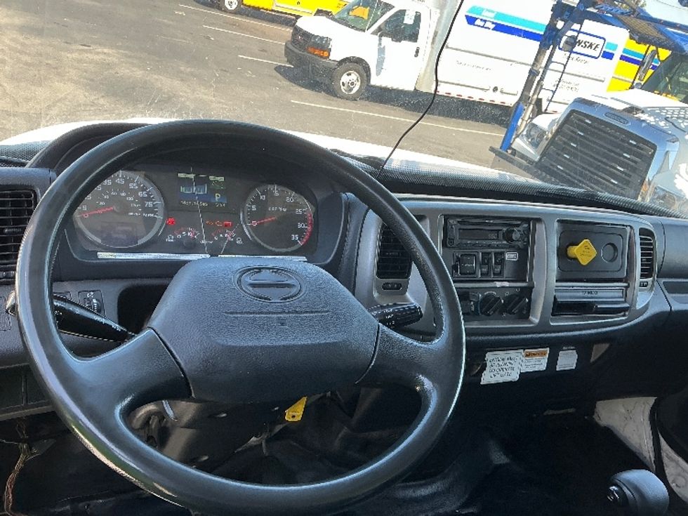 Medium Duty Box Truck-Light and Medium Duty Trucks-Hino-2018-268-Torrance-CA-212,893\n\t\tmiles-$ 49,500 - Image 18