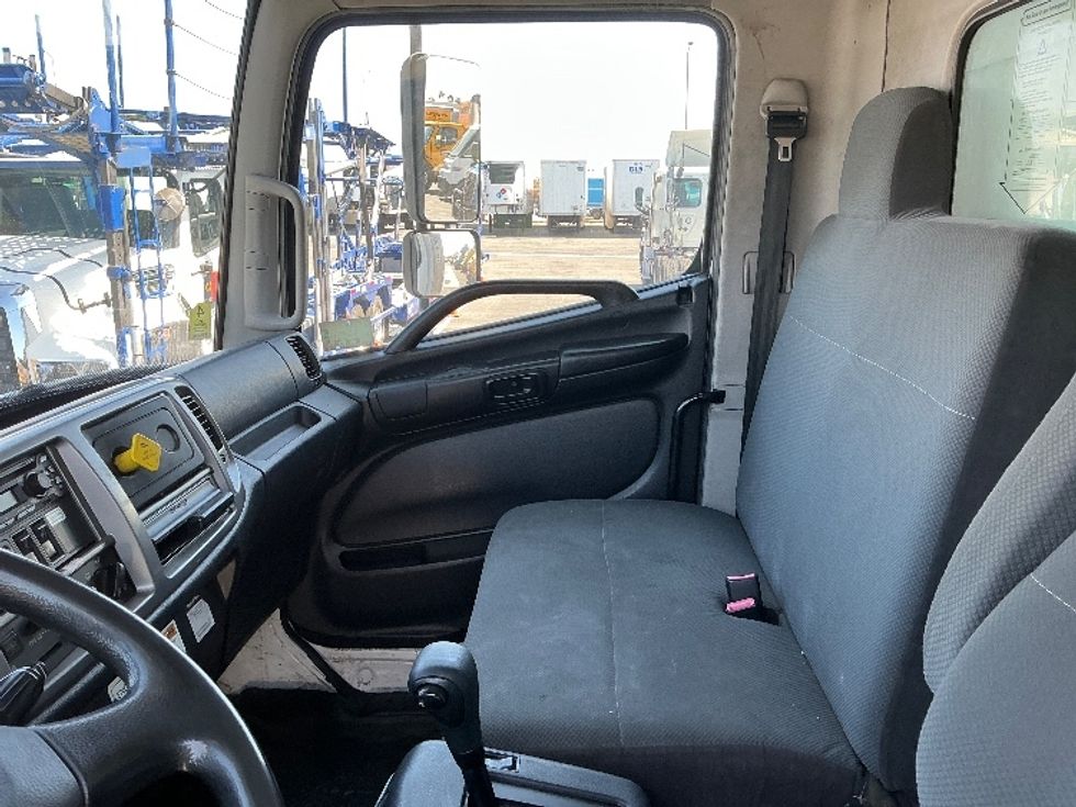 Medium Duty Box Truck-Light and Medium Duty Trucks-Hino-2018-268-Torrance-CA-212,893\n\t\tmiles-$ 49,500 - Image 19