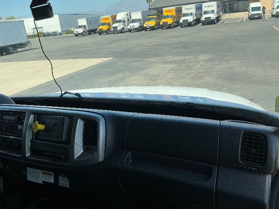 Medium Duty Box Truck-Light and Medium Duty Trucks-Hino-2018-268-Torrance-CA-212,893\n\t\tmiles-$ 49,500 - Image 21