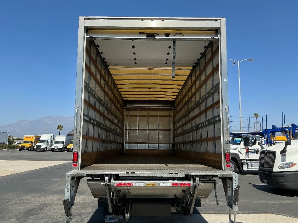 Medium Duty Box Truck-Light and Medium Duty Trucks-Hino-2018-268-Torrance-CA-212,893\n\t\tmiles-$ 49,500 - Image 8