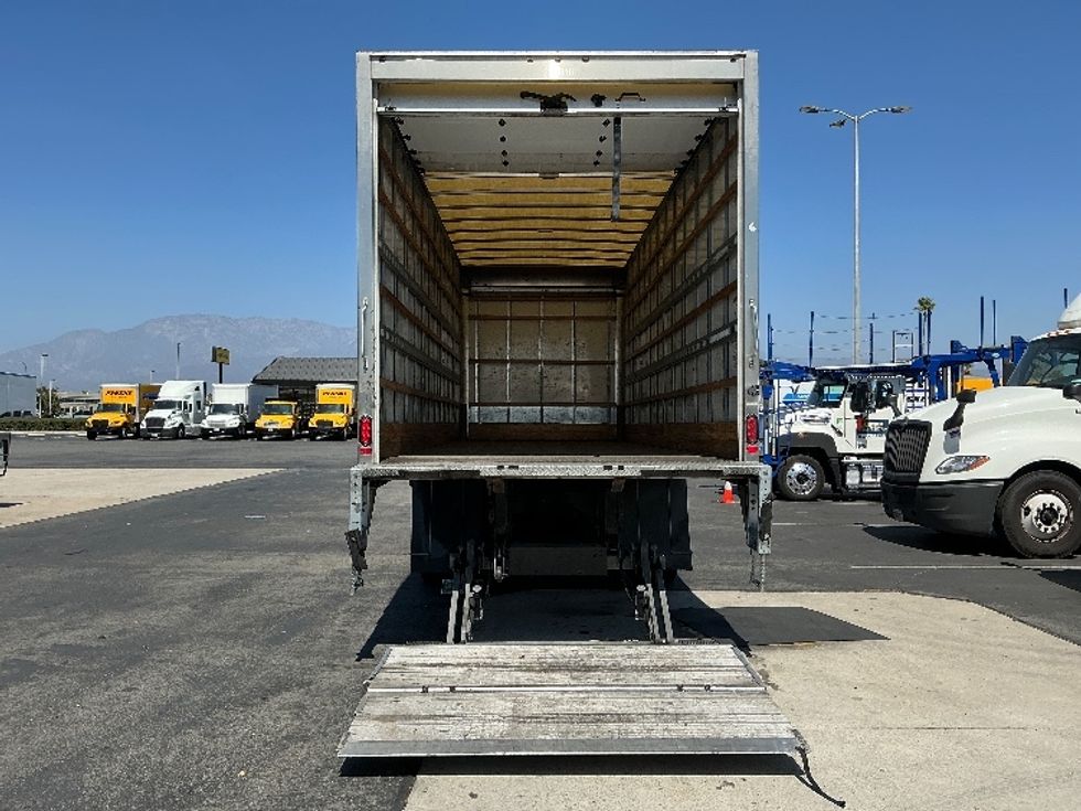 Medium Duty Box Truck-Light and Medium Duty Trucks-Hino-2018-268-Torrance-CA-212,893\n\t\tmiles-$ 49,500 - Image 9