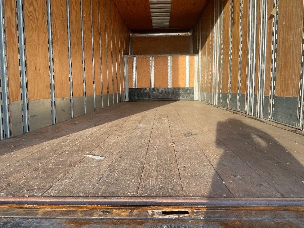 Medium Duty Box Truck-Light and Medium Duty Trucks-Hino-2018-268-Torrance-CA-213,190\n\t\tmiles-$ 48,750 - Image 10