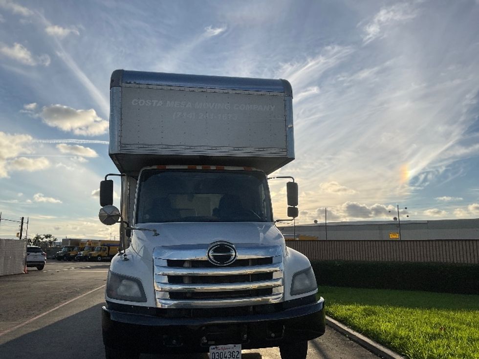 Medium Duty Box Truck-Light and Medium Duty Trucks-Hino-2018-268-Torrance-CA-213,190\n\t\tmiles-$ 48,750 - Image 2