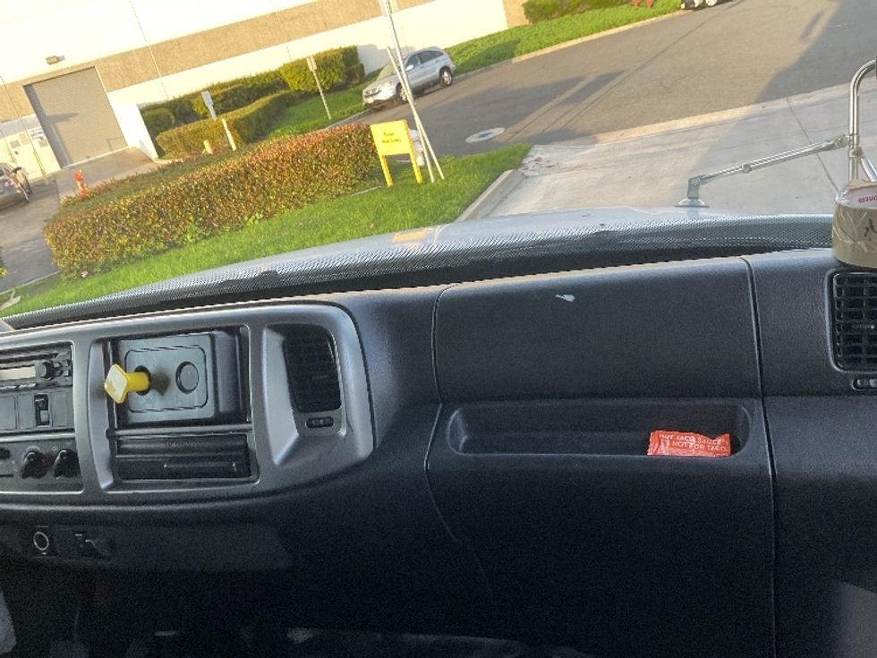 Medium Duty Box Truck-Light and Medium Duty Trucks-Hino-2018-268-Torrance-CA-213,190\n\t\tmiles-$ 48,750 - Image 21