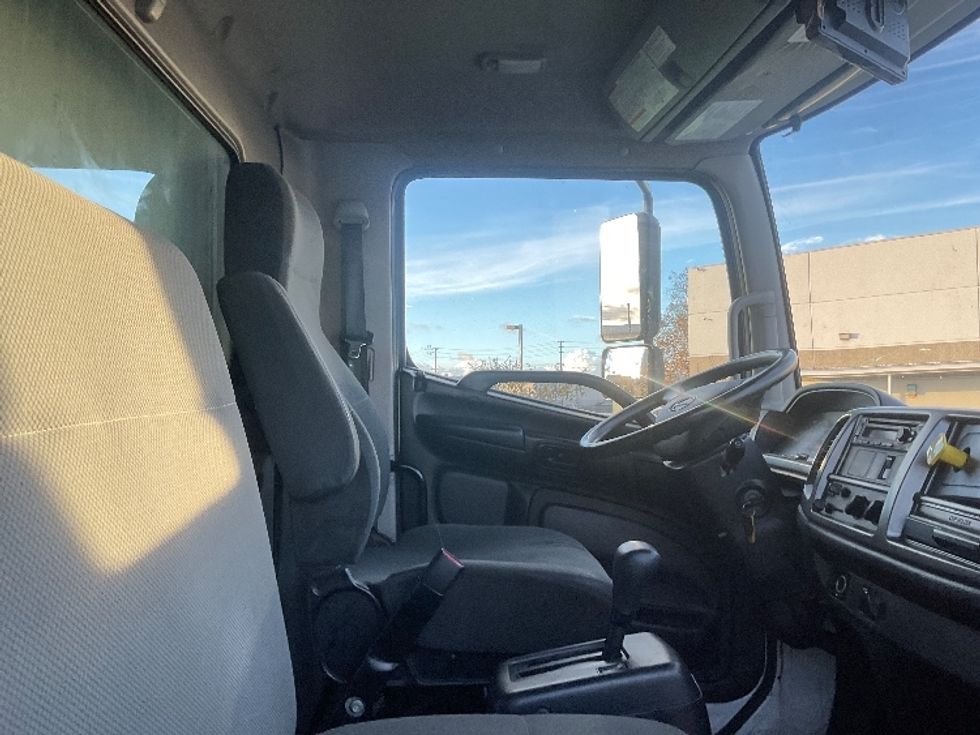 Medium Duty Box Truck-Light and Medium Duty Trucks-Hino-2018-268-Torrance-CA-213,190\n\t\tmiles-$ 48,750 - Image 22