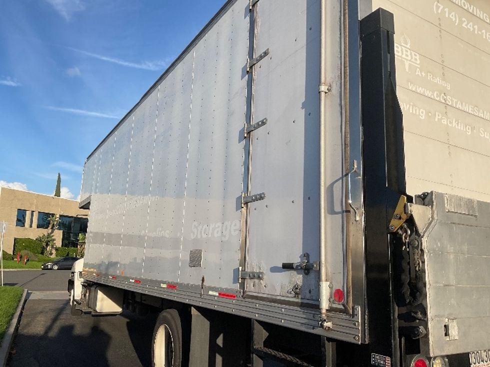 Medium Duty Box Truck-Light and Medium Duty Trucks-Hino-2018-268-Torrance-CA-213,190\n\t\tmiles-$ 48,750 - Image 6