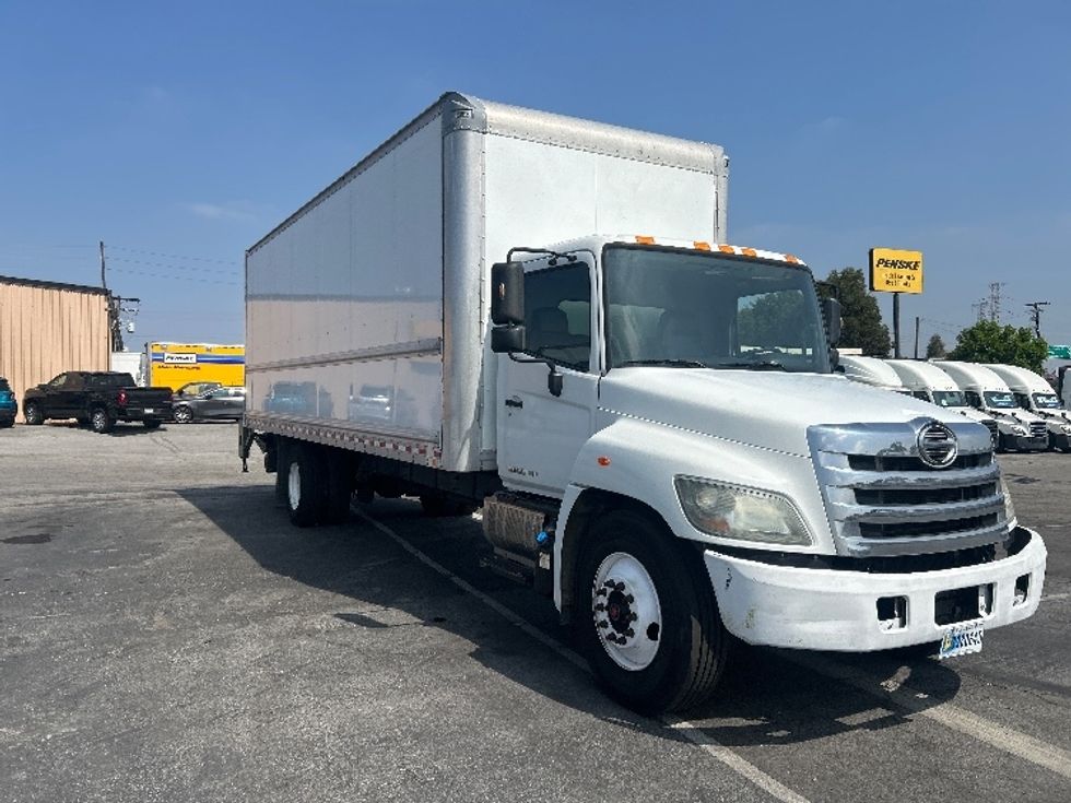Medium Duty Box Truck-Light and Medium Duty Trucks-Hino-2018-268-Torrance-CA-232,527\n\t\tmiles-$ 46,500 - Image 1