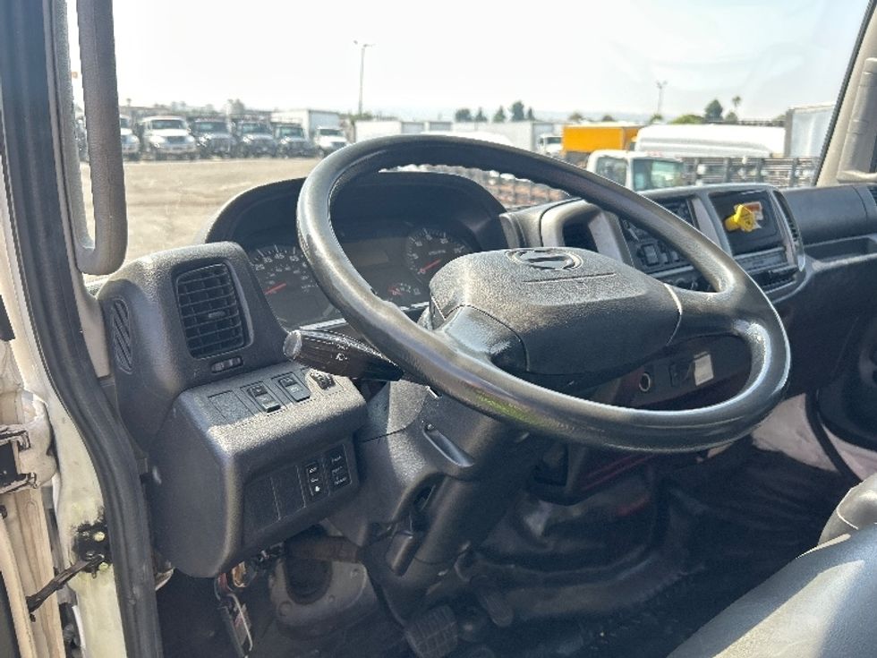 Medium Duty Box Truck-Light and Medium Duty Trucks-Hino-2018-268-Torrance-CA-232,527\n\t\tmiles-$ 46,500 - Image 17