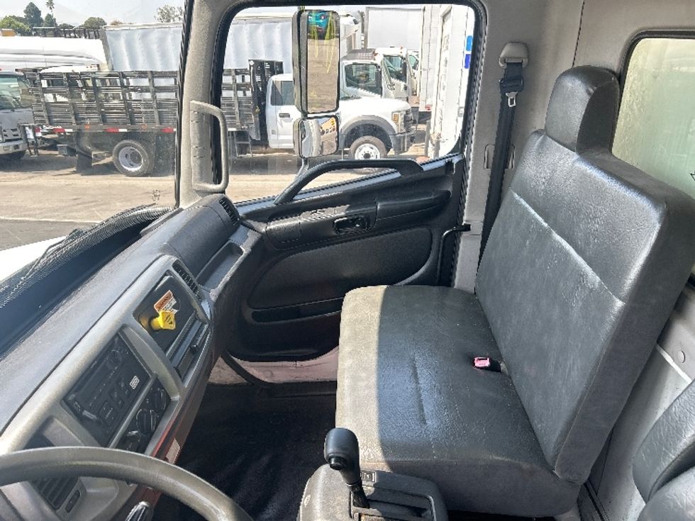 Medium Duty Box Truck-Light and Medium Duty Trucks-Hino-2018-268-Torrance-CA-232,527\n\t\tmiles-$ 46,500 - Image 19