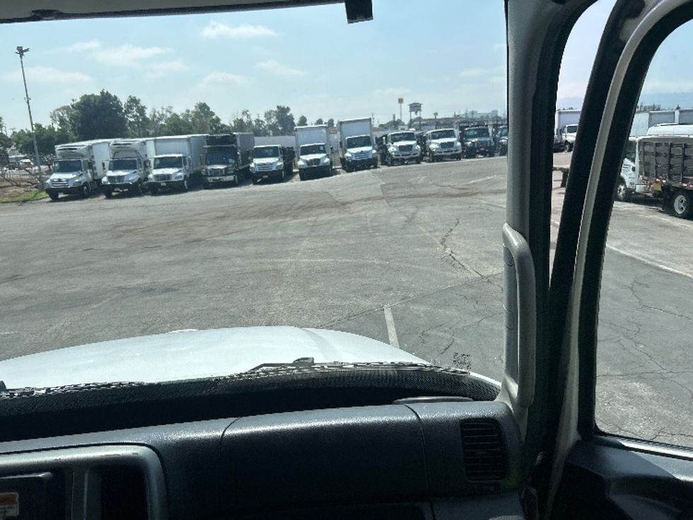 Medium Duty Box Truck-Light and Medium Duty Trucks-Hino-2018-268-Torrance-CA-232,527\n\t\tmiles-$ 46,500 - Image 21