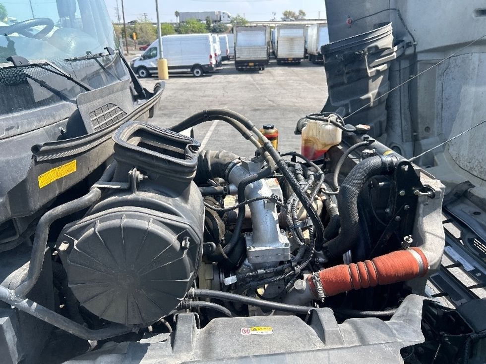 Medium Duty Box Truck-Light and Medium Duty Trucks-Hino-2018-268-Torrance-CA-232,527\n\t\tmiles-$ 46,500 - Image 23