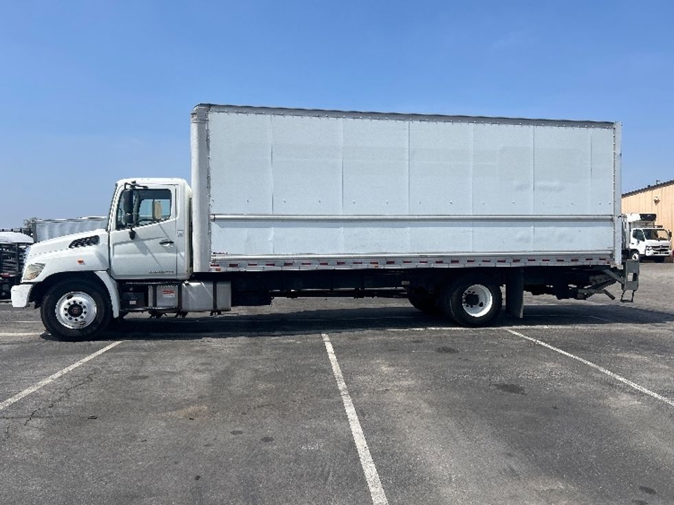 Medium Duty Box Truck-Light and Medium Duty Trucks-Hino-2018-268-Torrance-CA-232,527\n\t\tmiles-$ 46,500 - Image 4