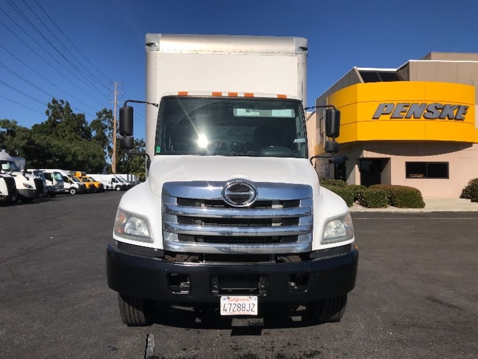 Medium Duty Box Truck-Light and Medium Duty Trucks-Hino-2018-268-Torrance-CA-260,855\n\t\tmiles-$ 37,500 - Image 2
