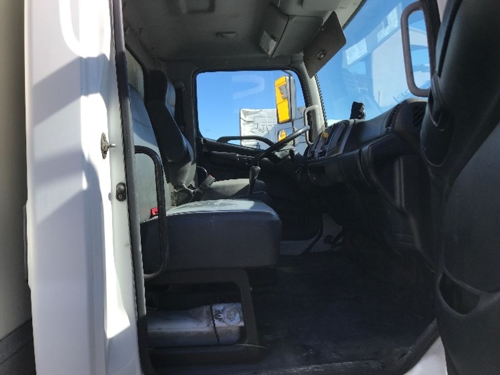 Medium Duty Box Truck-Light and Medium Duty Trucks-Hino-2018-268-Torrance-CA-260,855\n\t\tmiles-$ 37,500 - Image 22