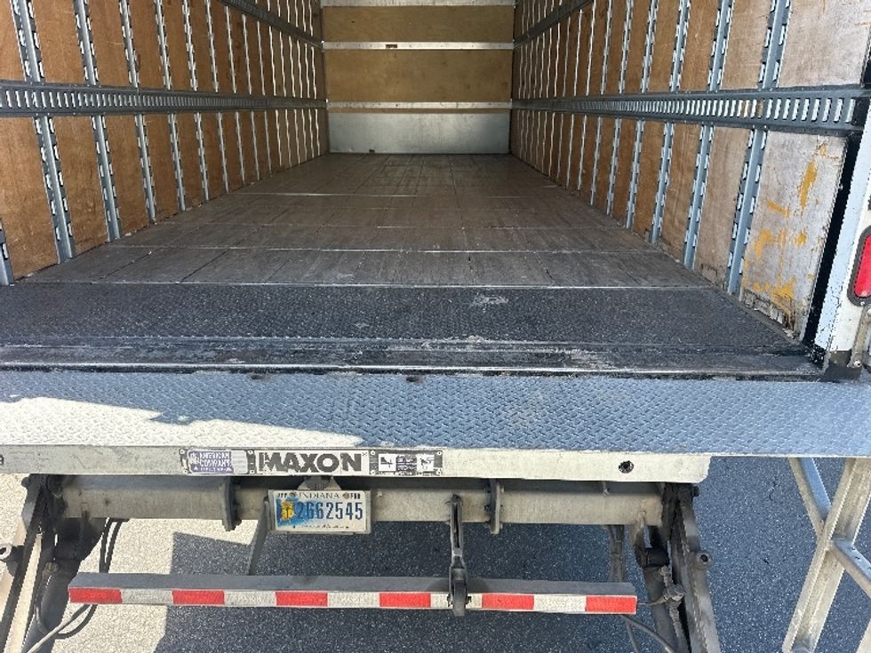 Medium Duty Box Truck-Light and Medium Duty Trucks-Hino-2018-268-Torrance-CA-286,904\n\t\tmiles-$ 33,250 - Image 10