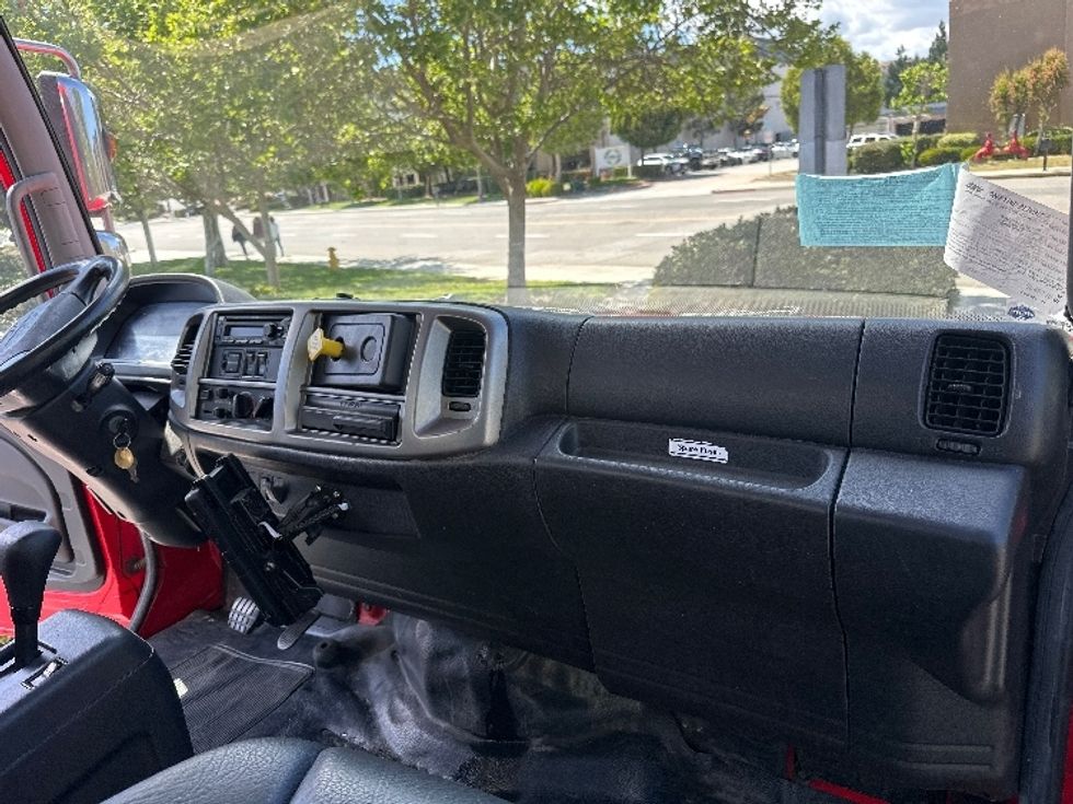 Medium Duty Box Truck-Light and Medium Duty Trucks-Hino-2018-268-Torrance-CA-286,904\n\t\tmiles-$ 33,250 - Image 21