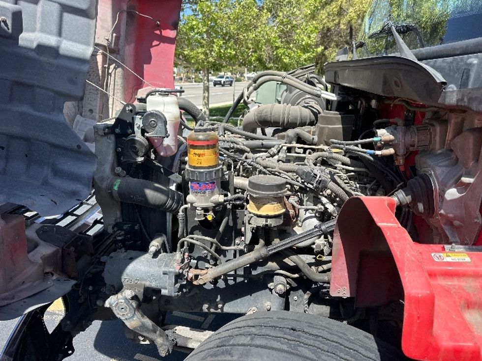 Medium Duty Box Truck-Light and Medium Duty Trucks-Hino-2018-268-Torrance-CA-286,904\n\t\tmiles-$ 33,250 - Image 24