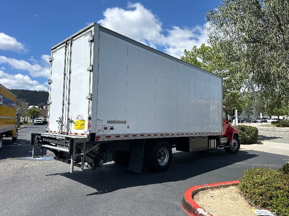 Medium Duty Box Truck-Light and Medium Duty Trucks-Hino-2018-268-Torrance-CA-293,063\n\t\tmiles-$ 32,250 - Image 11