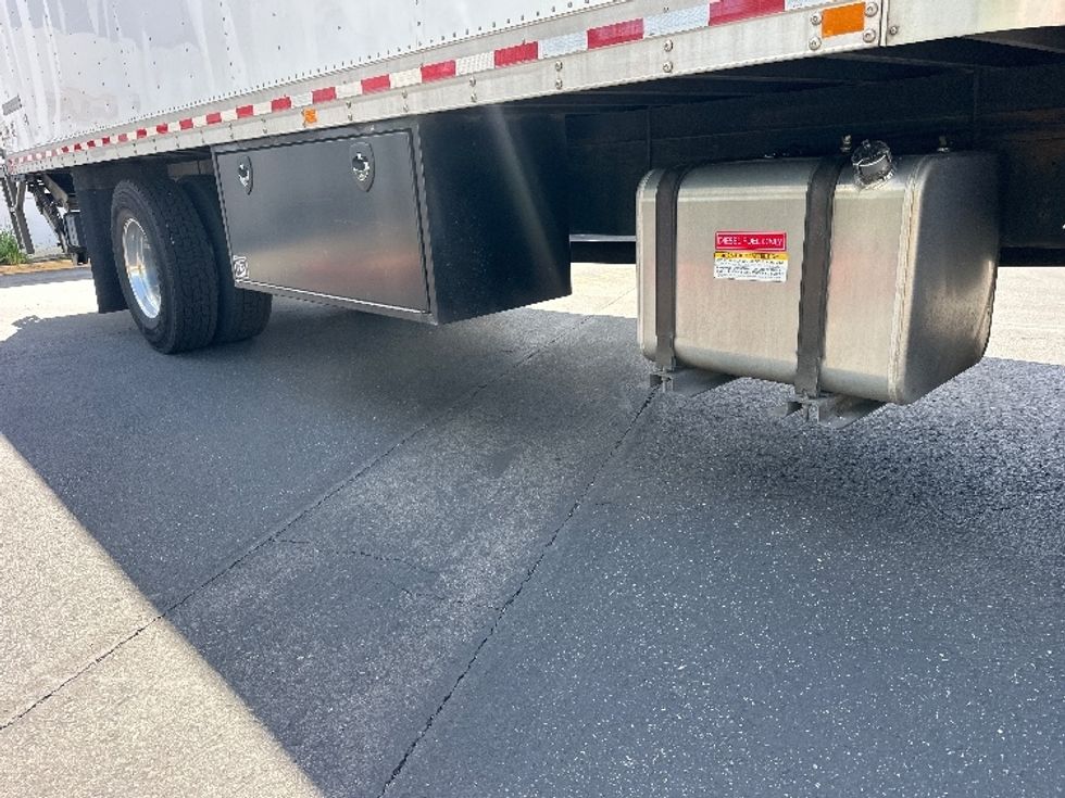 Medium Duty Box Truck-Light and Medium Duty Trucks-Hino-2018-268-Torrance-CA-293,063\n\t\tmiles-$ 32,250 - Image 12