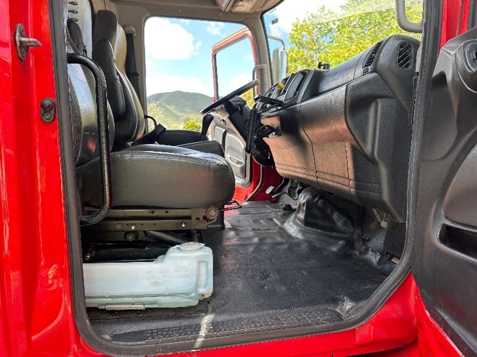 Medium Duty Box Truck-Light and Medium Duty Trucks-Hino-2018-268-Torrance-CA-322,823\n\t\tmiles-$ 28,000 - Image 20