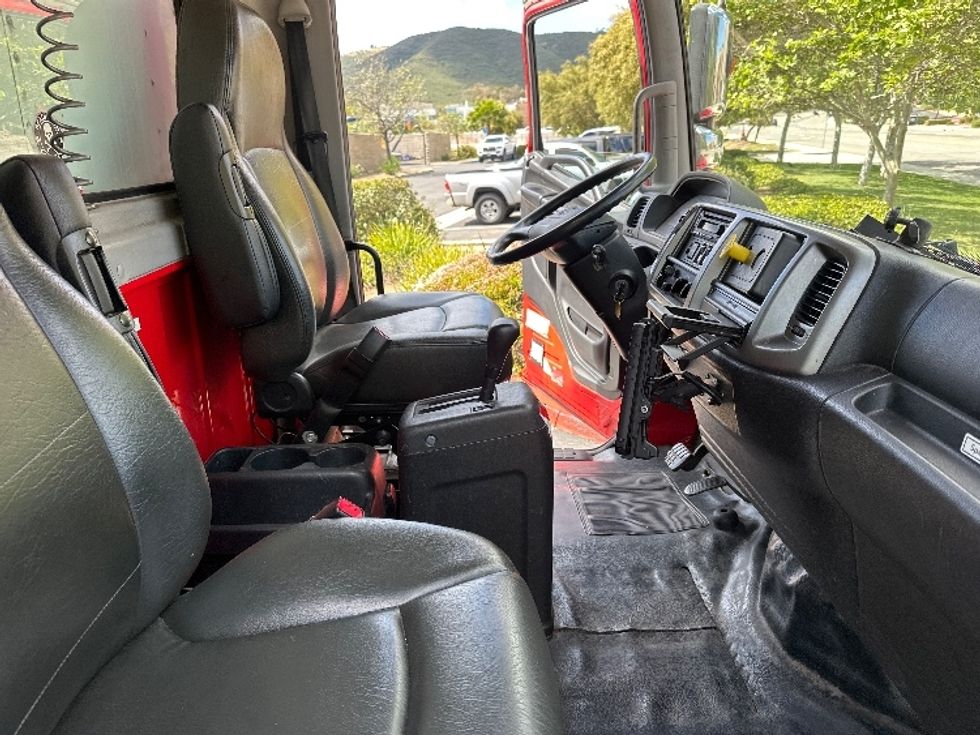 Medium Duty Box Truck-Light and Medium Duty Trucks-Hino-2018-268-Torrance-CA-322,823\n\t\tmiles-$ 28,000 - Image 22