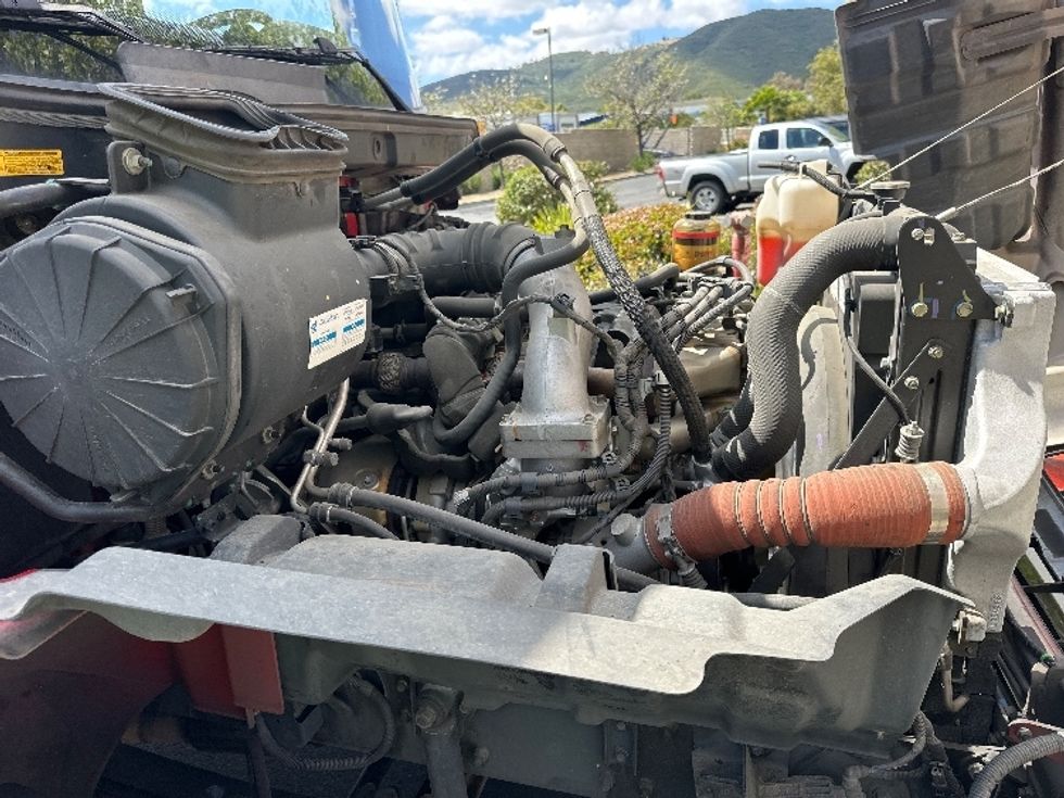 Medium Duty Box Truck-Light and Medium Duty Trucks-Hino-2018-268-Torrance-CA-322,823\n\t\tmiles-$ 28,000 - Image 23