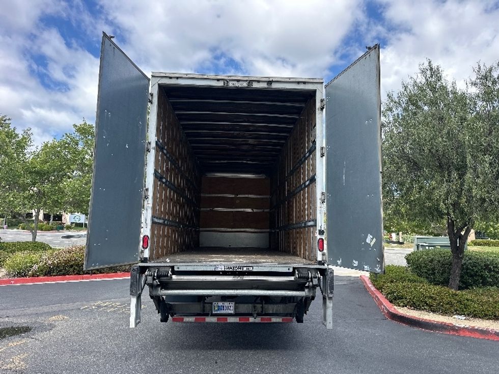 Medium Duty Box Truck-Light and Medium Duty Trucks-Hino-2018-268-Torrance-CA-322,823\n\t\tmiles-$ 28,000 - Image 8