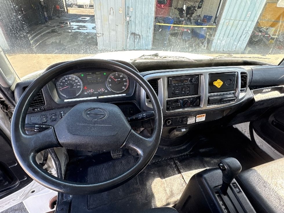 Medium Duty Box Truck-Light and Medium Duty Trucks-Hino-2018-268-West Sacramento-CA-206,044\n\t\tmiles-$ 50,500 - Image 18