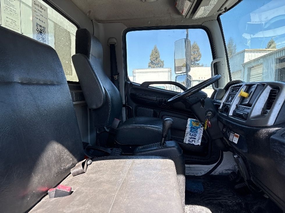 Medium Duty Box Truck-Light and Medium Duty Trucks-Hino-2018-268-West Sacramento-CA-206,044\n\t\tmiles-$ 50,500 - Image 22