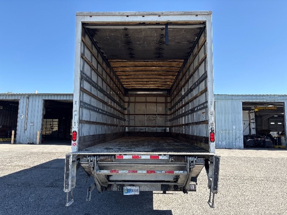 Medium Duty Box Truck-Light and Medium Duty Trucks-Hino-2018-268-West Sacramento-CA-206,044\n\t\tmiles-$ 50,500 - Image 8