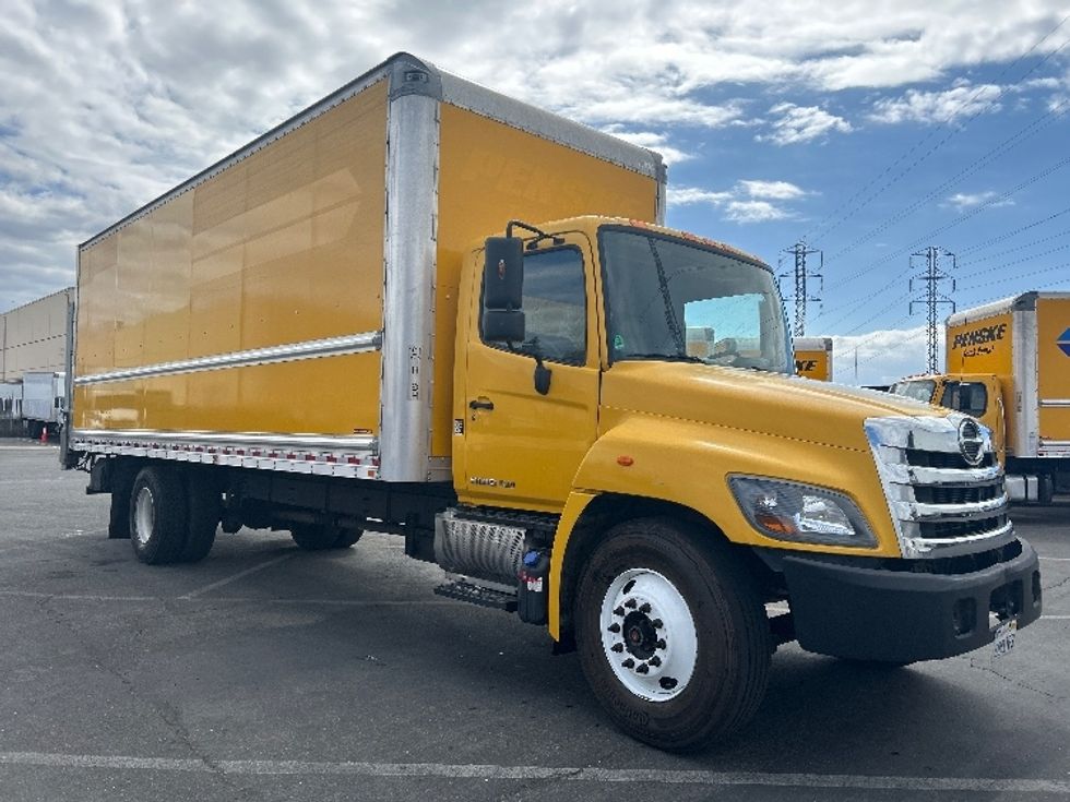 Medium Duty Box Truck-Light and Medium Duty Trucks-Hino-2018-268-West Sacramento-CA-224,999\n\t\tmiles-$ 41,500 - Image 1