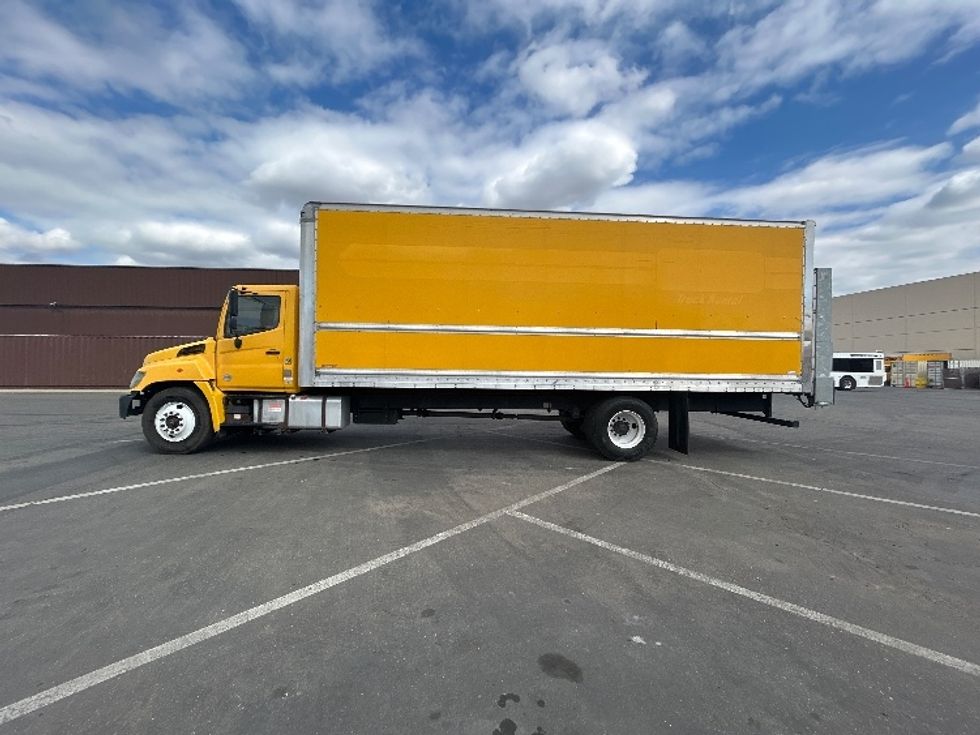 Medium Duty Box Truck-Light and Medium Duty Trucks-Hino-2018-268-West Sacramento-CA-224,999\n\t\tmiles-$ 41,500 - Image 4