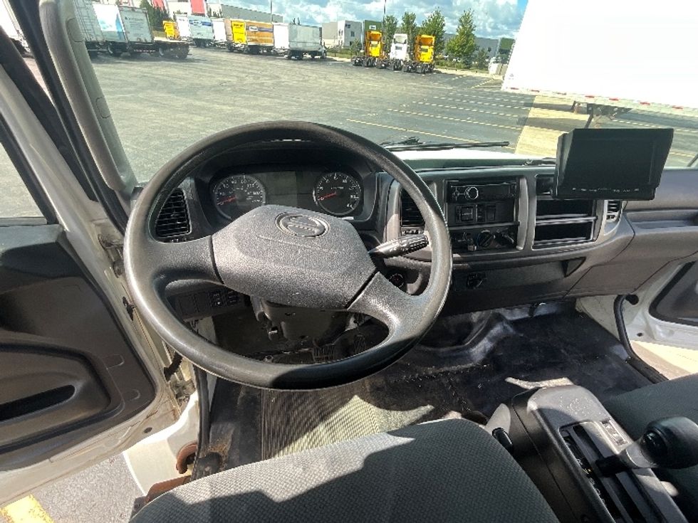 Medium Duty Box Truck-Light and Medium Duty Trucks-Hino-2018-338-Cambridge-ON-147,142\n\t\tkm-$ 68,750 - Image 18