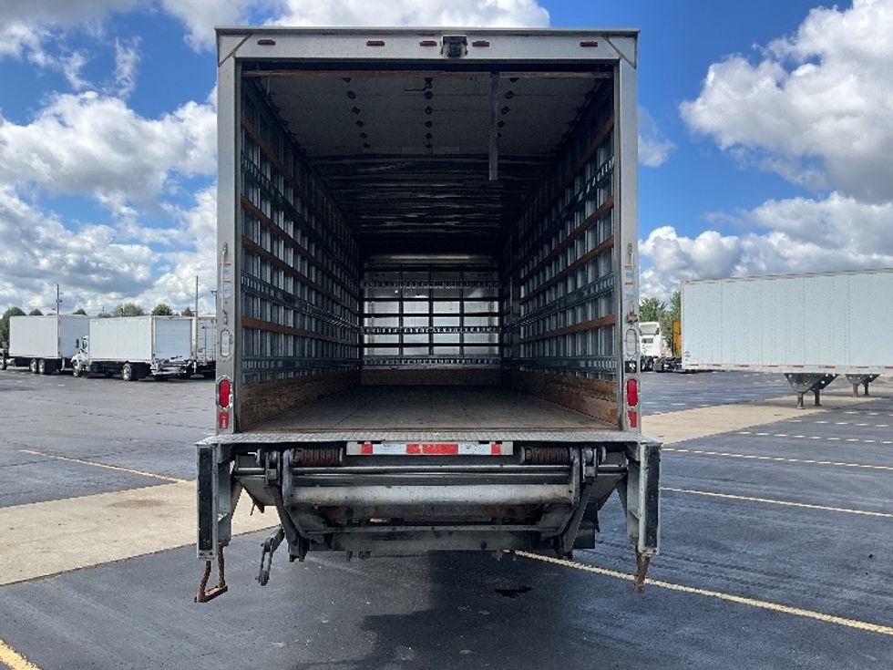 Medium Duty Box Truck-Light and Medium Duty Trucks-Hino-2018-338-Cambridge-ON-147,142\n\t\tkm-$ 68,750 - Image 8